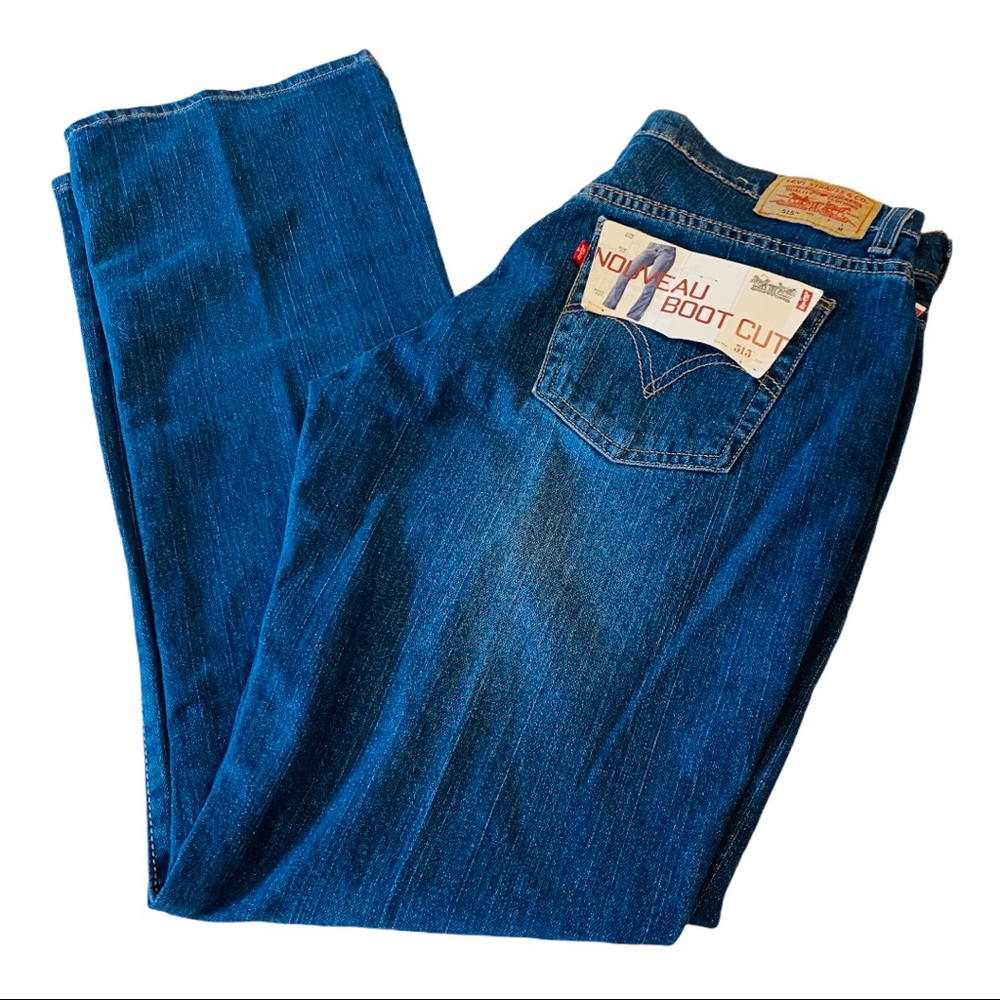 Levi’s Nouveau 515 Boot Cut Slim Fit Medium Wash